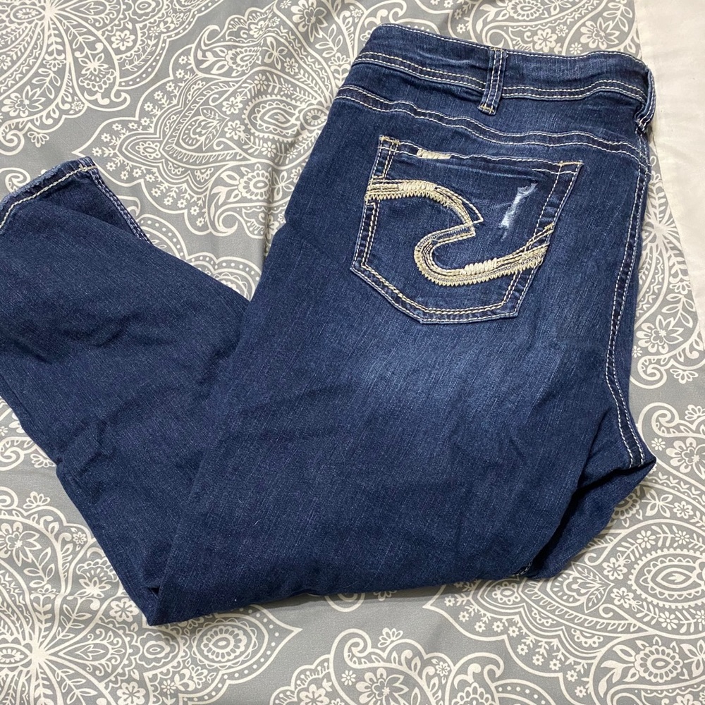 Silver jean brand capris